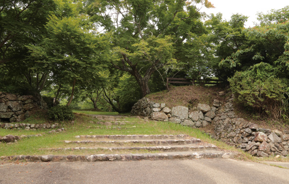 Tobayama Castle Ruins
